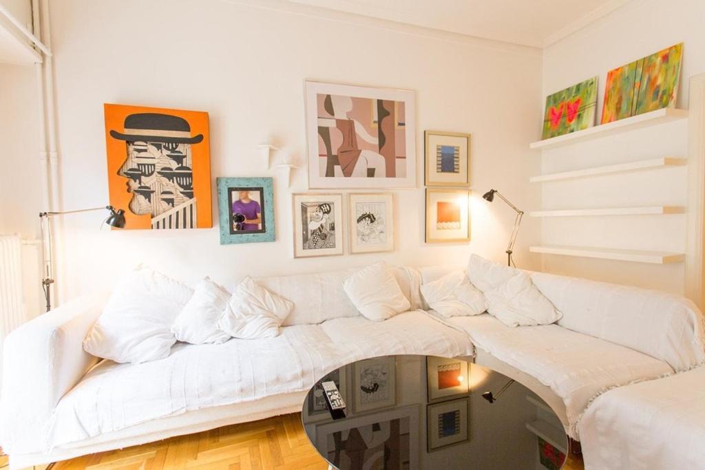 A Cozy Apt In Kolonaki Of เอเธนส์ ภายนอก รูปภาพ